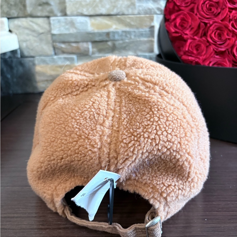 NWT BP tan Sherpa hat - Picture 3 of 4